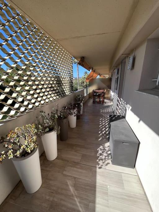 Appartement Avec Terrasse, Vue Jardin Et Piscine アンティーブ エクステリア 写真